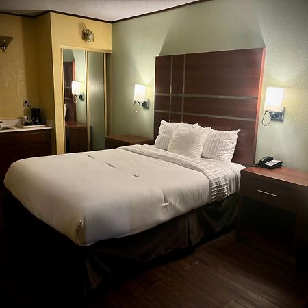 ת'רי ריברס Western Holiday Lodge מראה חיצוני תמונה