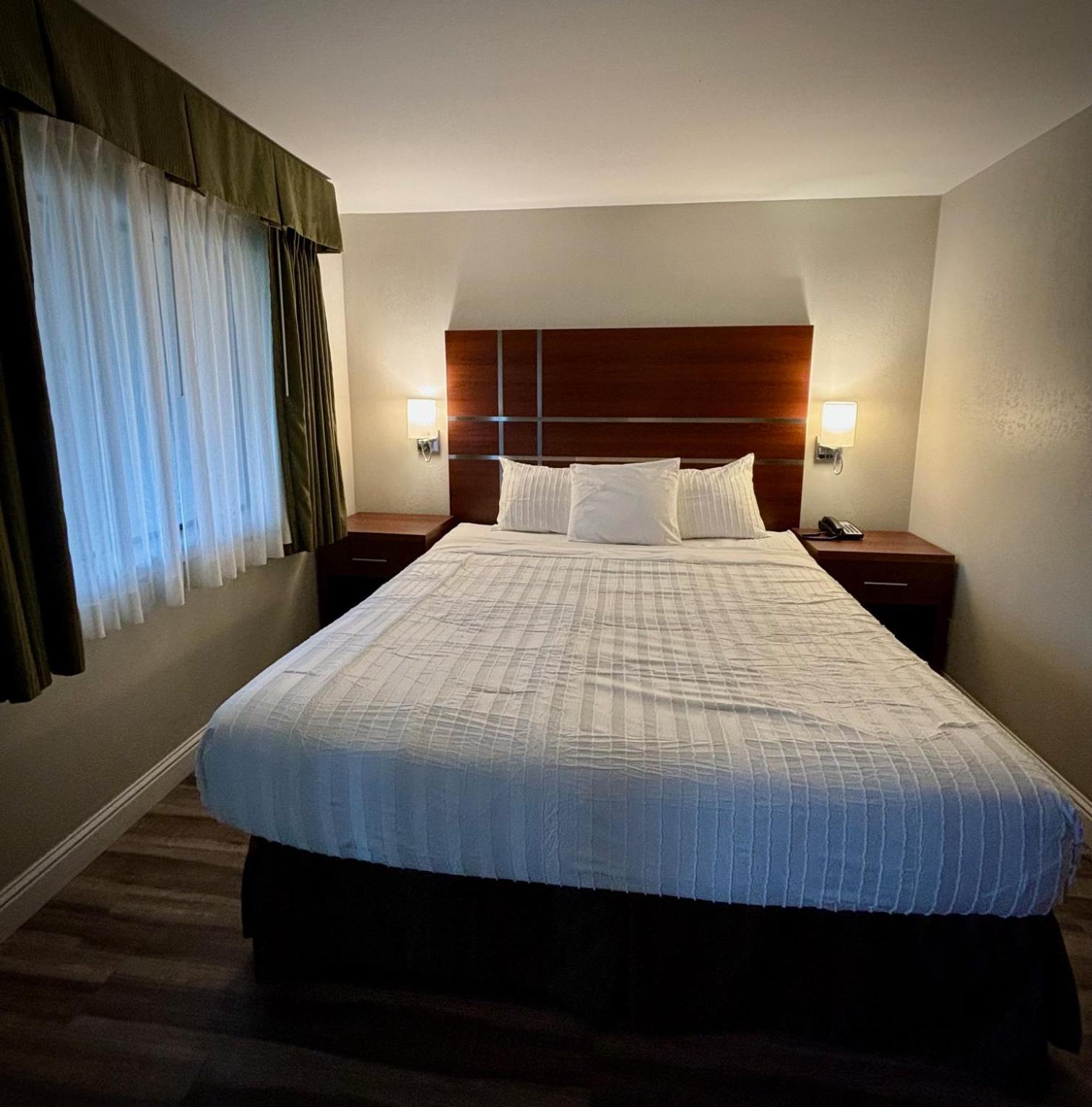 ת'רי ריברס Western Holiday Lodge מראה חיצוני תמונה
