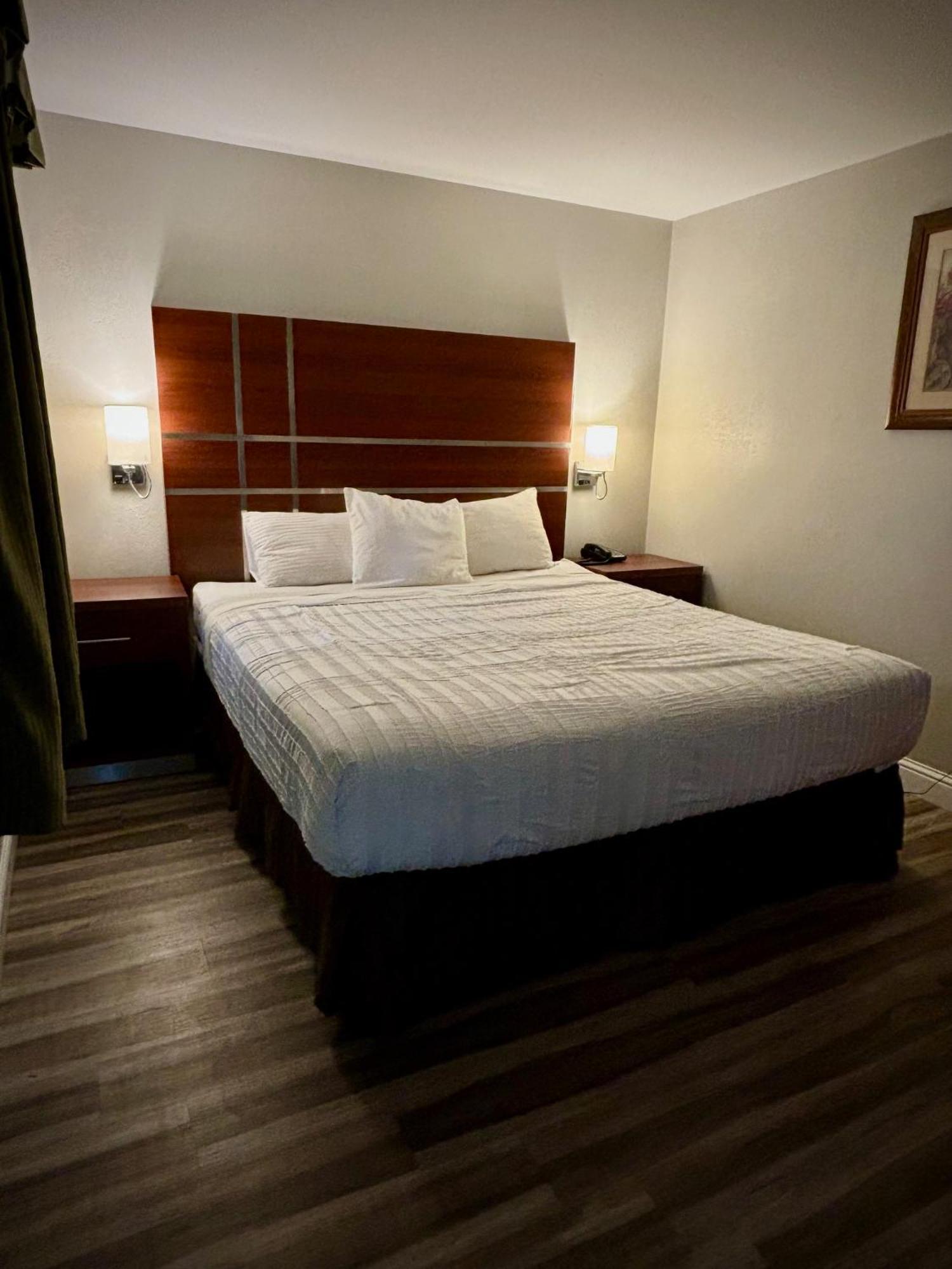 ת'רי ריברס Western Holiday Lodge מראה חיצוני תמונה