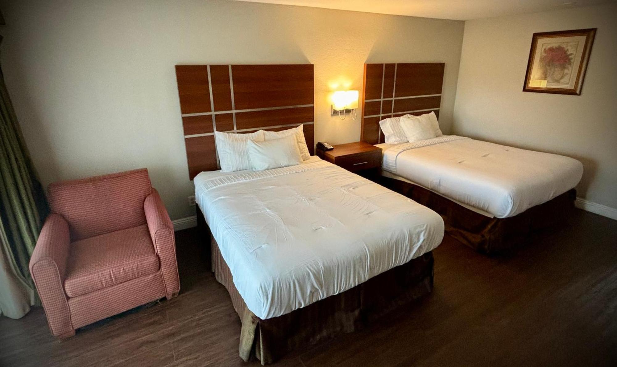 ת'רי ריברס Western Holiday Lodge מראה חיצוני תמונה