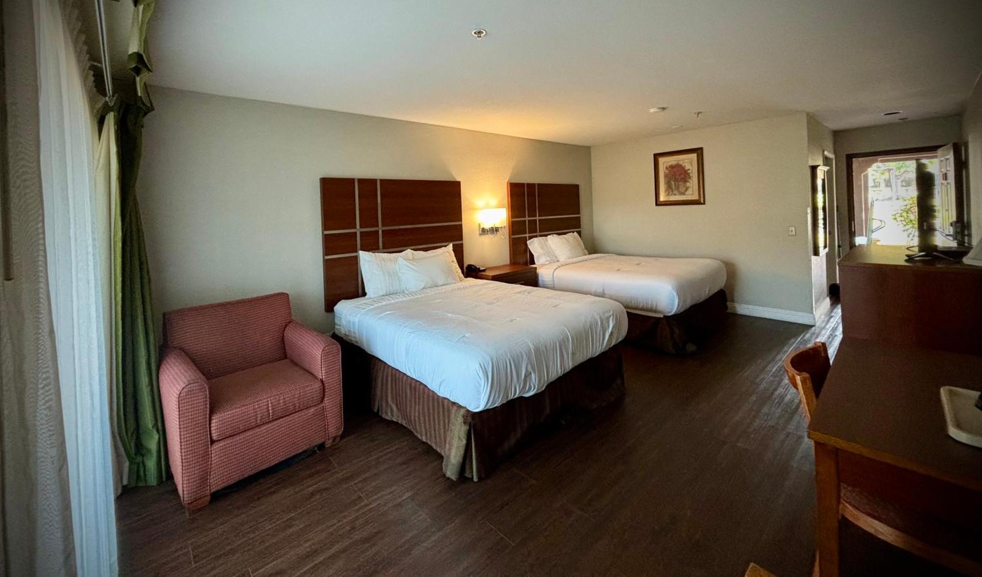 ת'רי ריברס Western Holiday Lodge מראה חיצוני תמונה