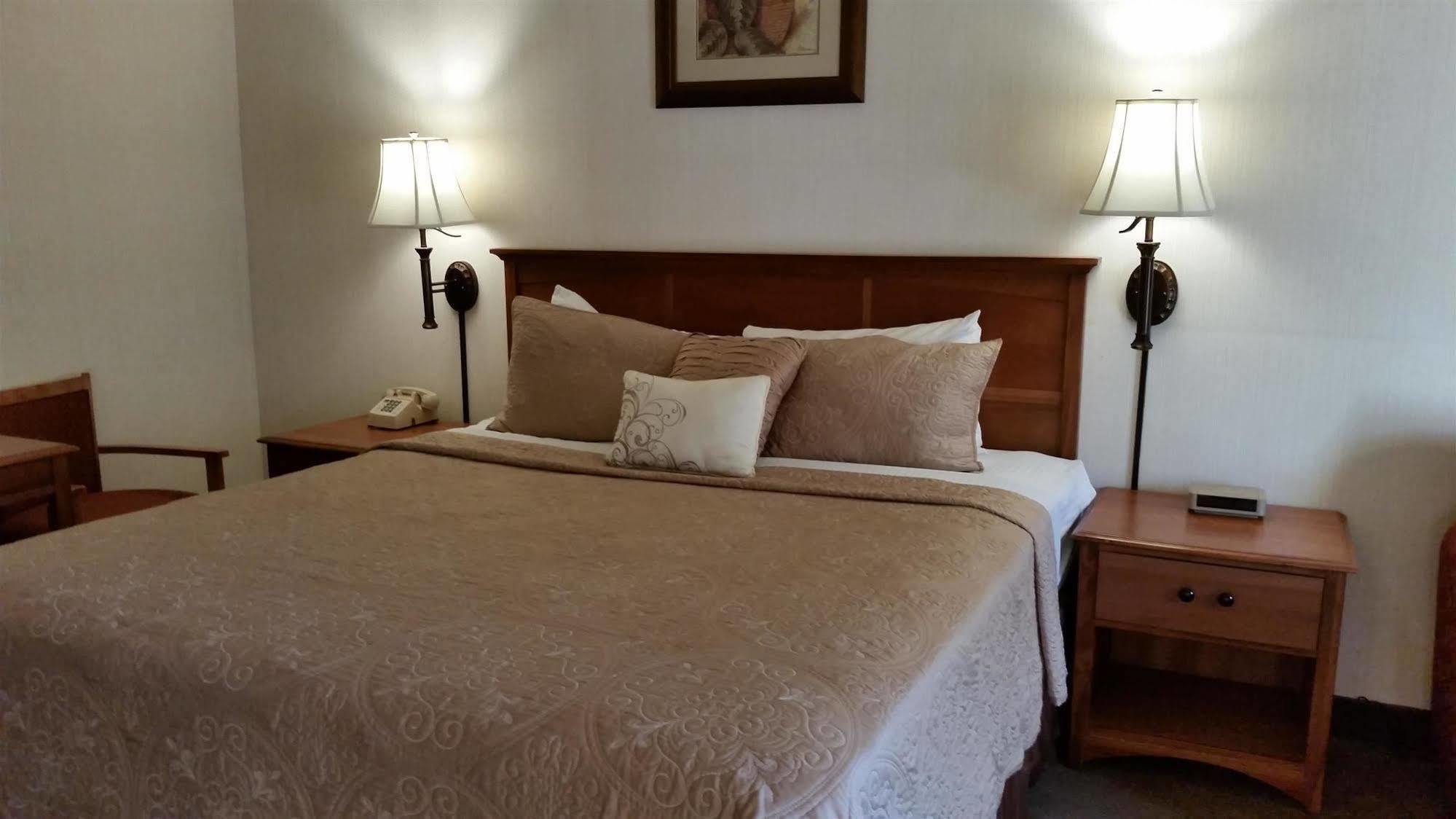 ת'רי ריברס Western Holiday Lodge מראה חיצוני תמונה